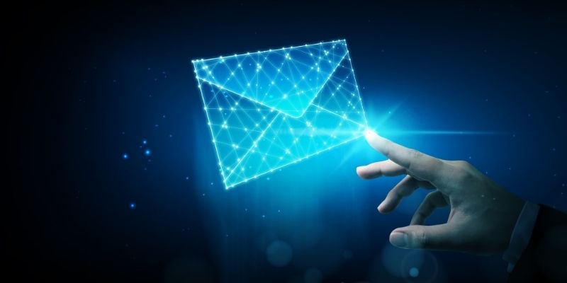 Các bạn hãy ấn vào hình tròn hòm thư, hệ thống sẽ có link để truy cập
